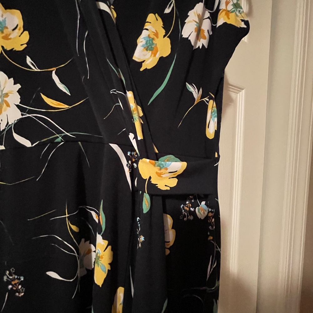 Spring/Summer Dress - Picture 2 of 2